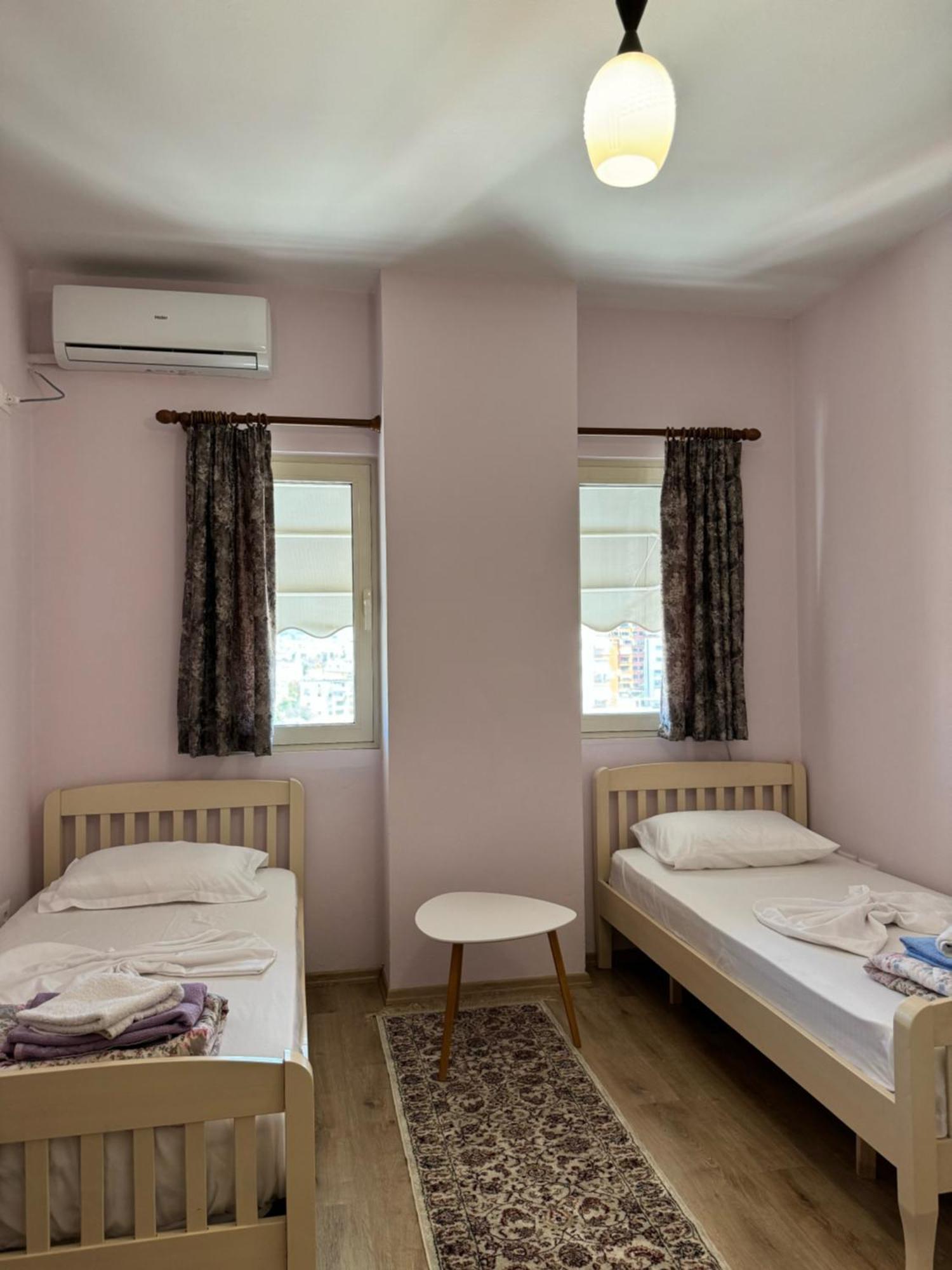 Era'S Apartment Тирана Екстериор снимка