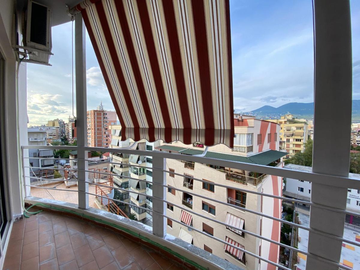 Era'S Apartment Тирана Екстериор снимка
